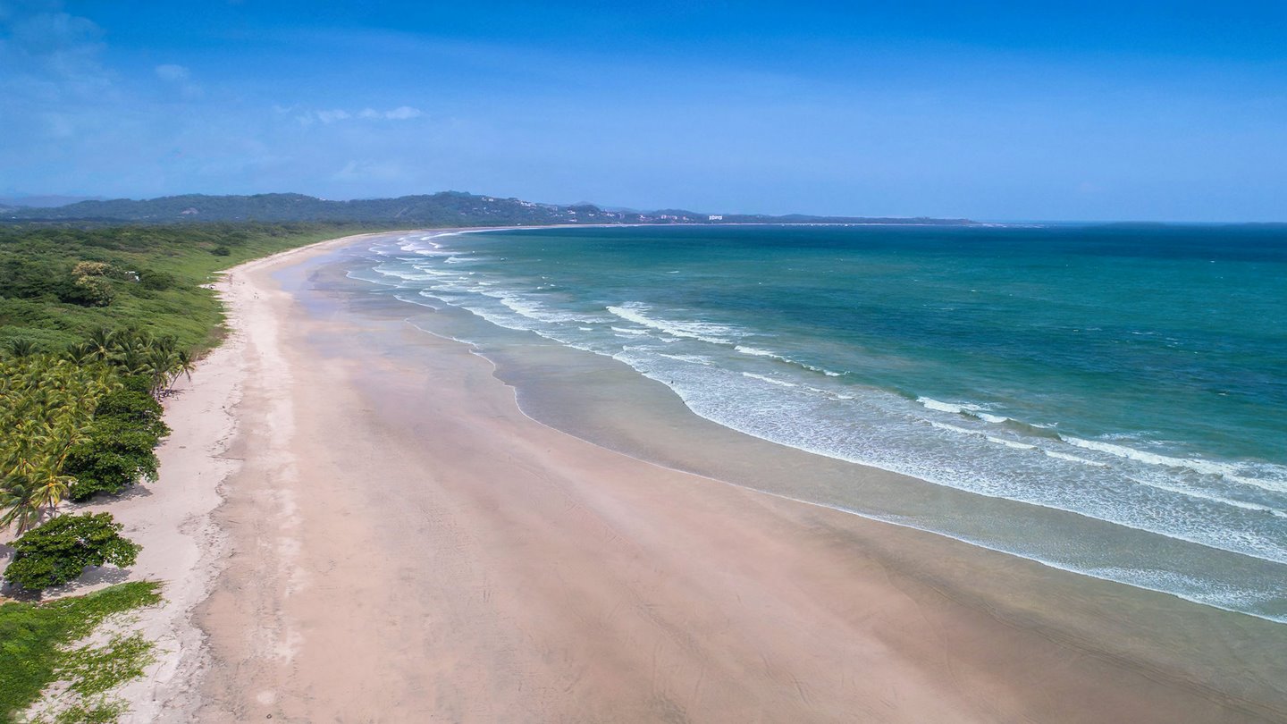 7225-The large sand beach of Playa Grande