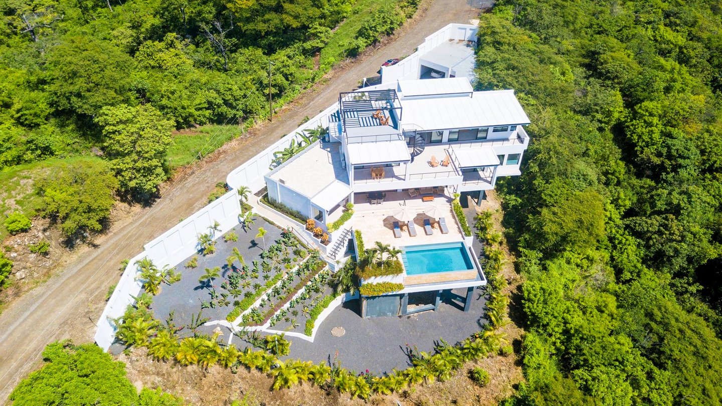 9778-Aerial view of the property