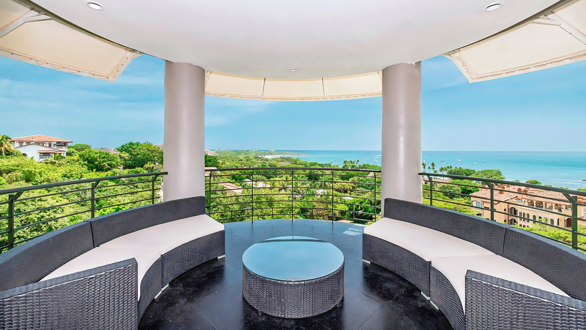 10001-The beautiful ocean views of the penthouse in Tamarindo, Costa Rica