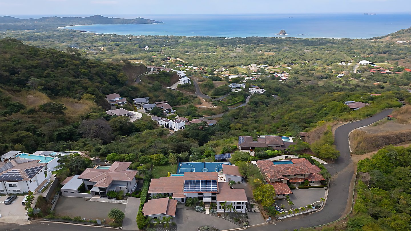 11535-Aerial view and proximity of the ocean