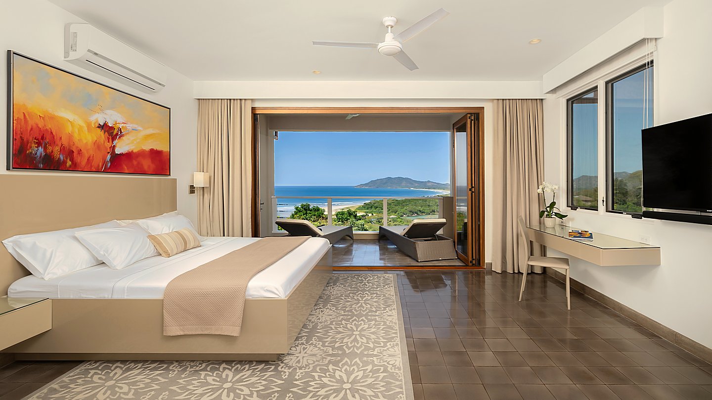 11644-The very roomy master bedroom with its ocean views