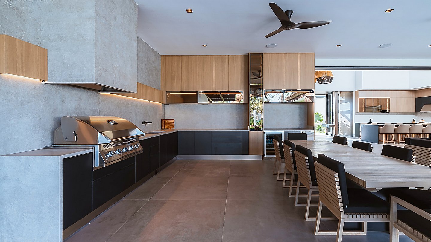 12351-The outdoor kitchen