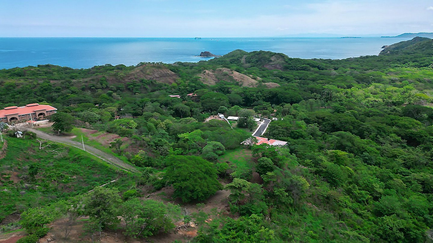 12404-Other aerial view