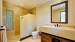 9887-The other part of the master bathroom