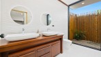 11726-The master bathroom