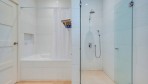 12214-Other view of the bathroom