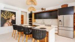 12389-Zoom on the kitchen
