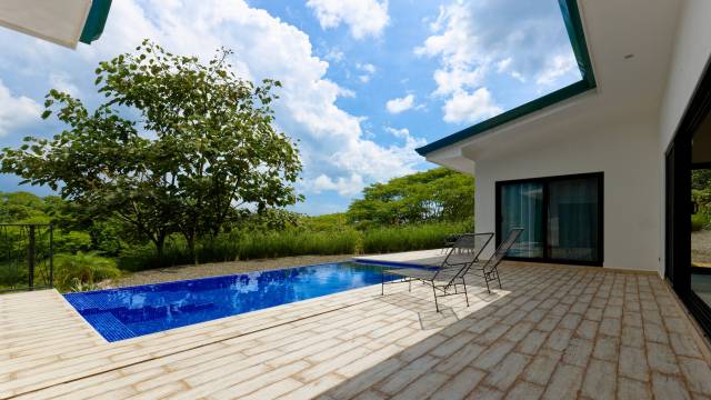 A short distance from Tamarindo, home for sale with lovely views of the hills...