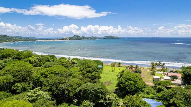 Lot for sale in Potrero, ideally located on the beachfront!