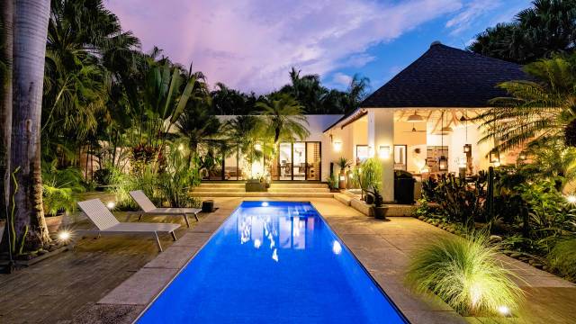 Lovely home for sale near Tamarindo, nestled in the middle of a lush tropical garden...