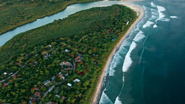 Lot for sale in Playa Grande, wonderfully located on the beachfront...